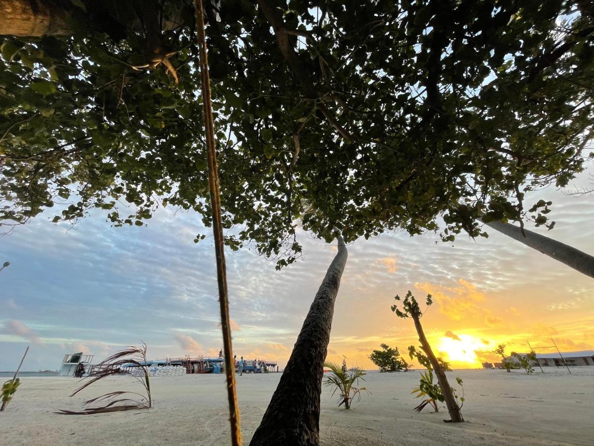La Isla Tropica Hotel Guraidhoo  Ngoại thất bức ảnh
