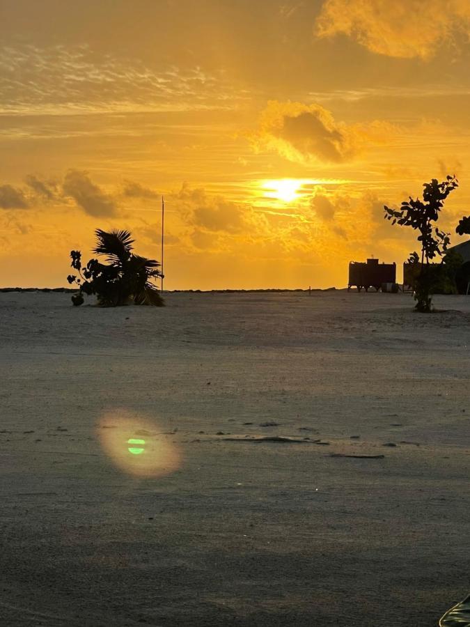 La Isla Tropica Hotel Guraidhoo  Ngoại thất bức ảnh